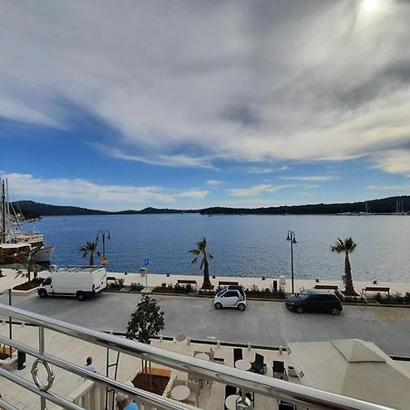Ojdana Zivkovic Apartamento Rogoznica  Exterior foto