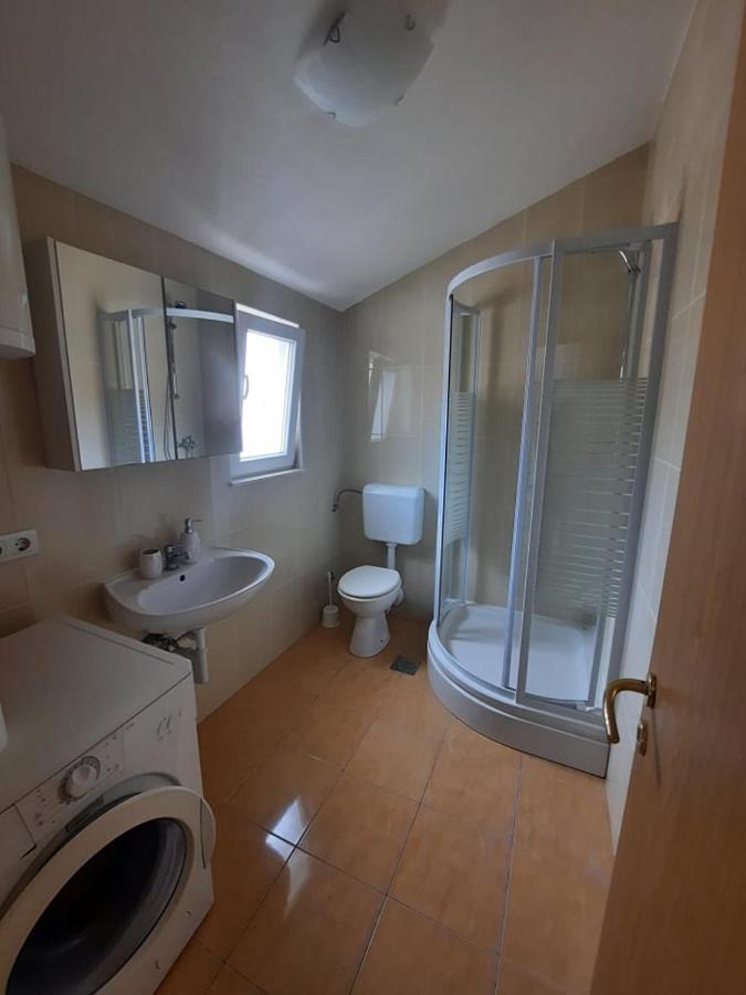 Ojdana Zivkovic Apartamento Rogoznica  Exterior foto