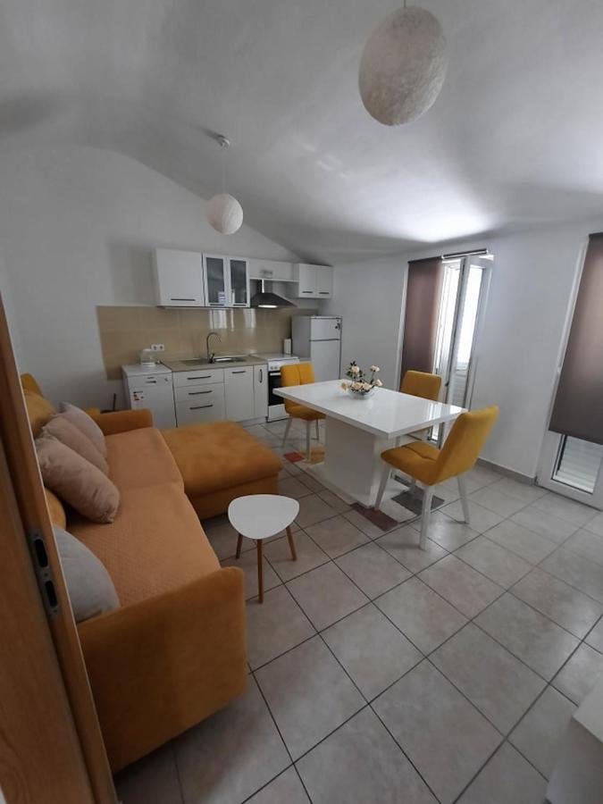 Ojdana Zivkovic Apartamento Rogoznica  Exterior foto
